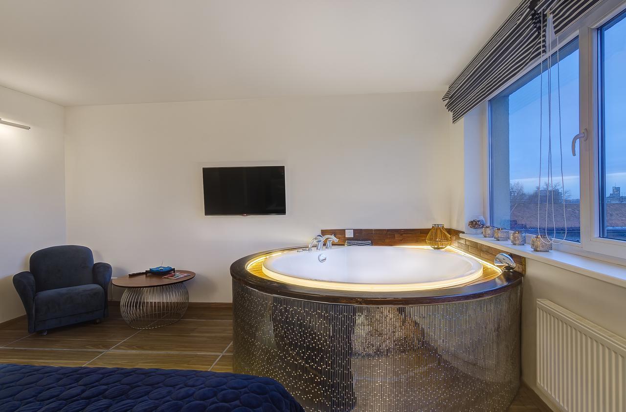June Street Spa Apartments Wilno Zewnętrze zdjęcie
